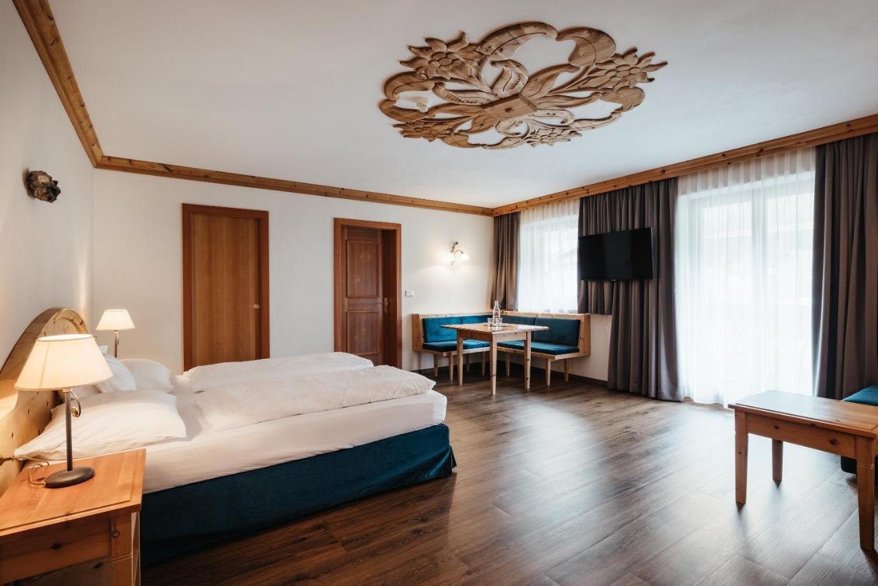 Kristallhotel Corona-Krone San Vigilio Di Marebbe Ngoại thất bức ảnh