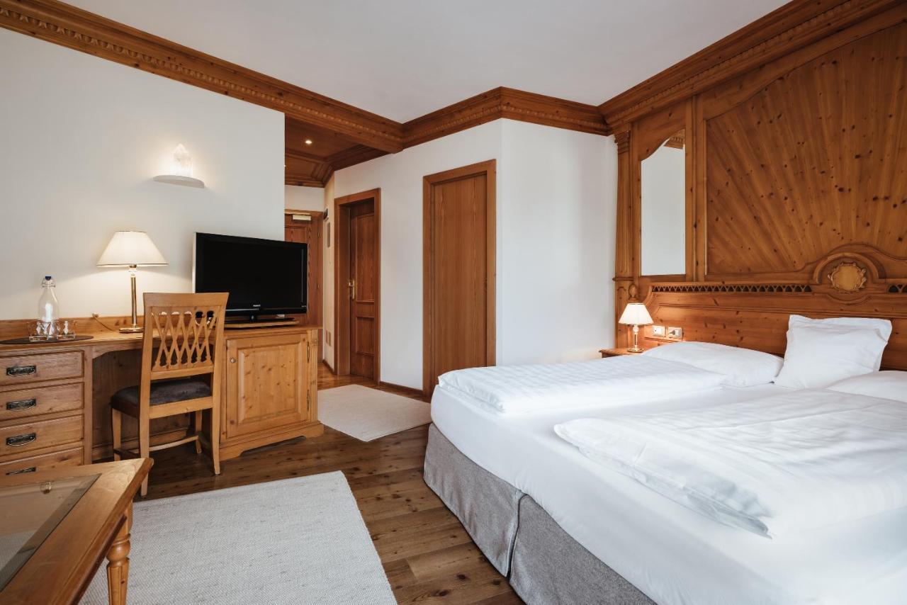 Kristallhotel Corona-Krone San Vigilio Di Marebbe Ngoại thất bức ảnh