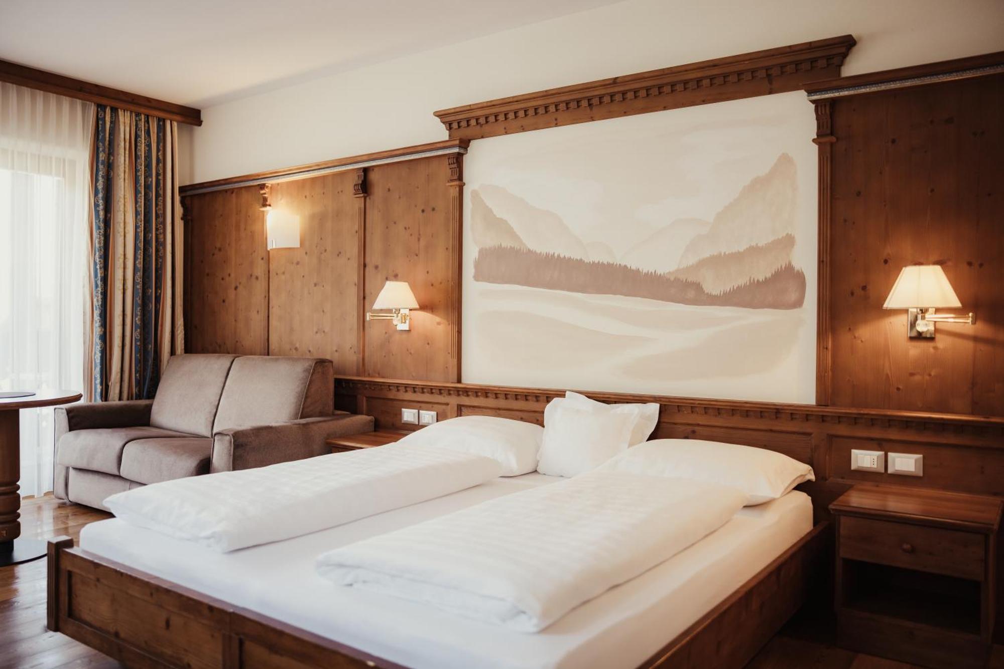 Kristallhotel Corona-Krone San Vigilio Di Marebbe Ngoại thất bức ảnh