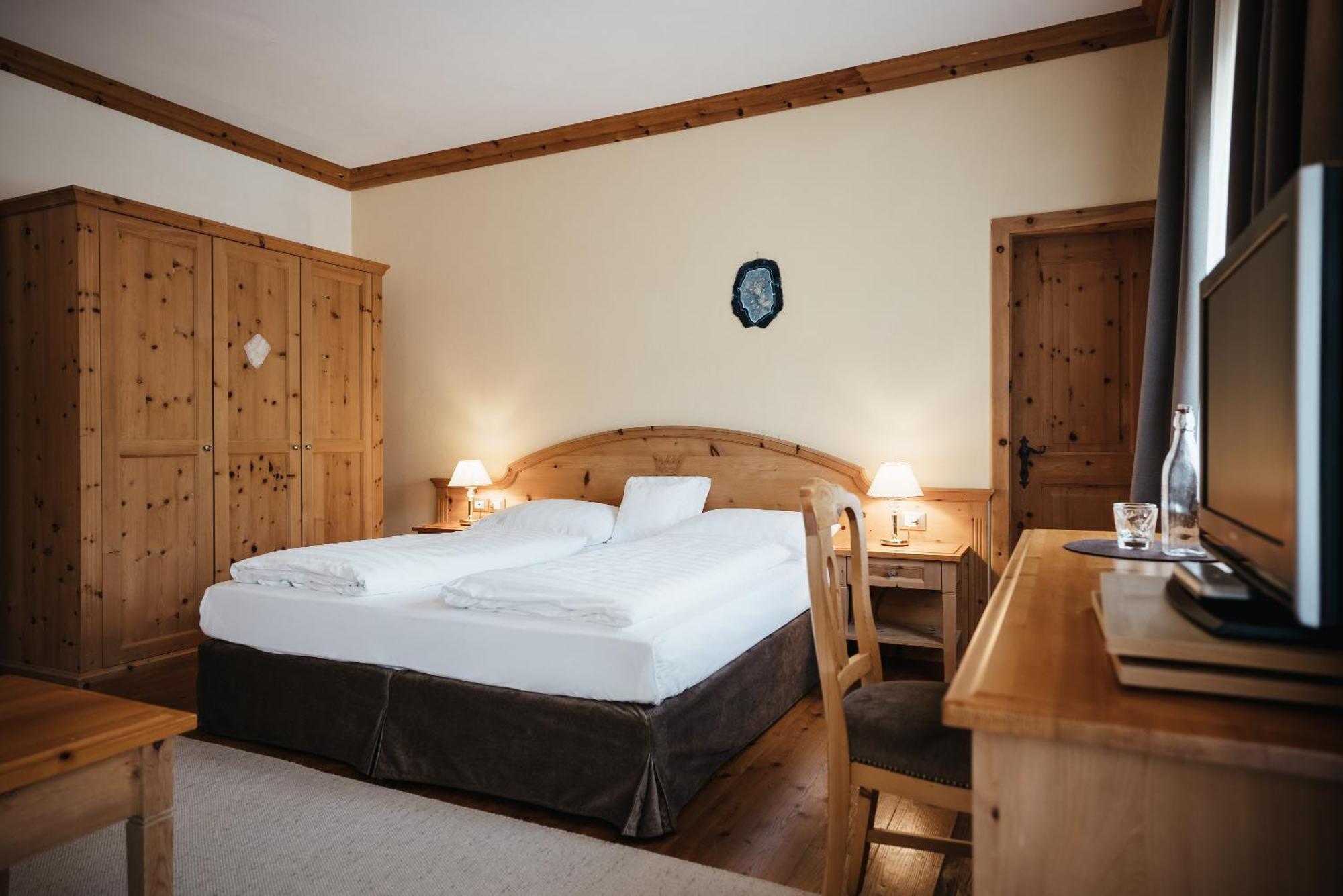 Kristallhotel Corona-Krone San Vigilio Di Marebbe Ngoại thất bức ảnh