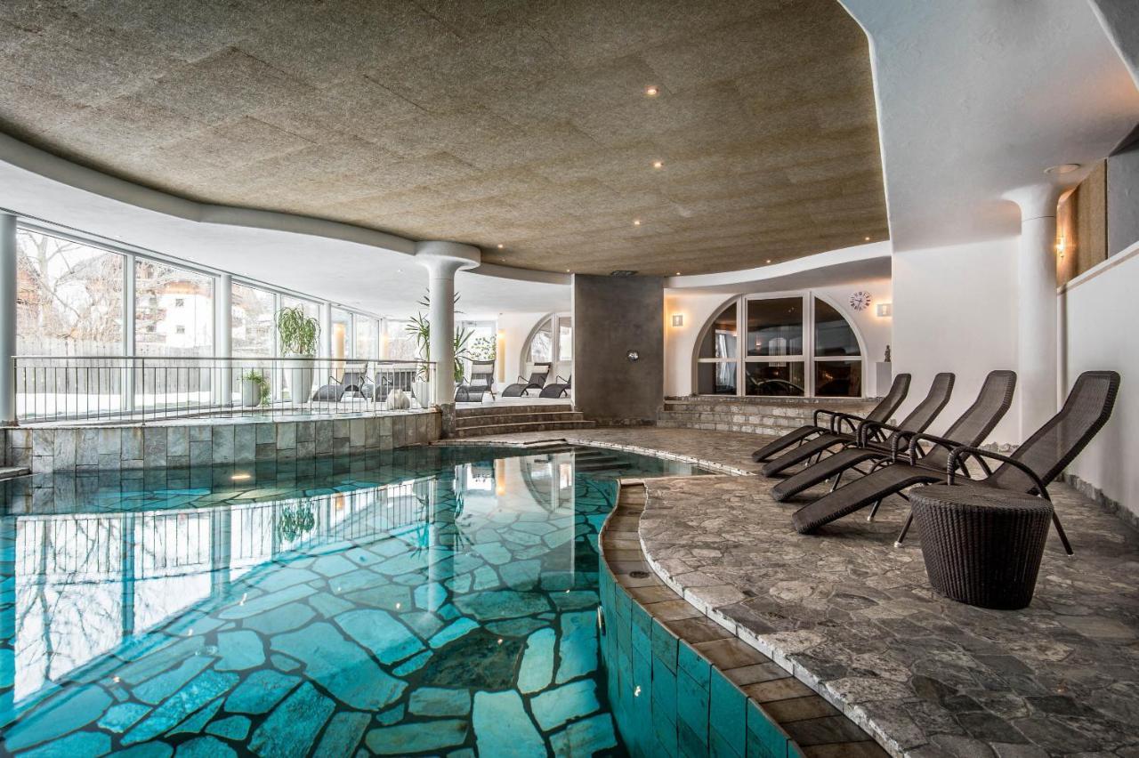 Kristallhotel Corona-Krone San Vigilio Di Marebbe Ngoại thất bức ảnh