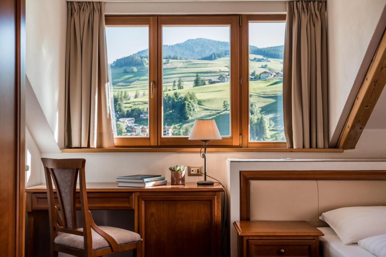 Kristallhotel Corona-Krone San Vigilio Di Marebbe Ngoại thất bức ảnh